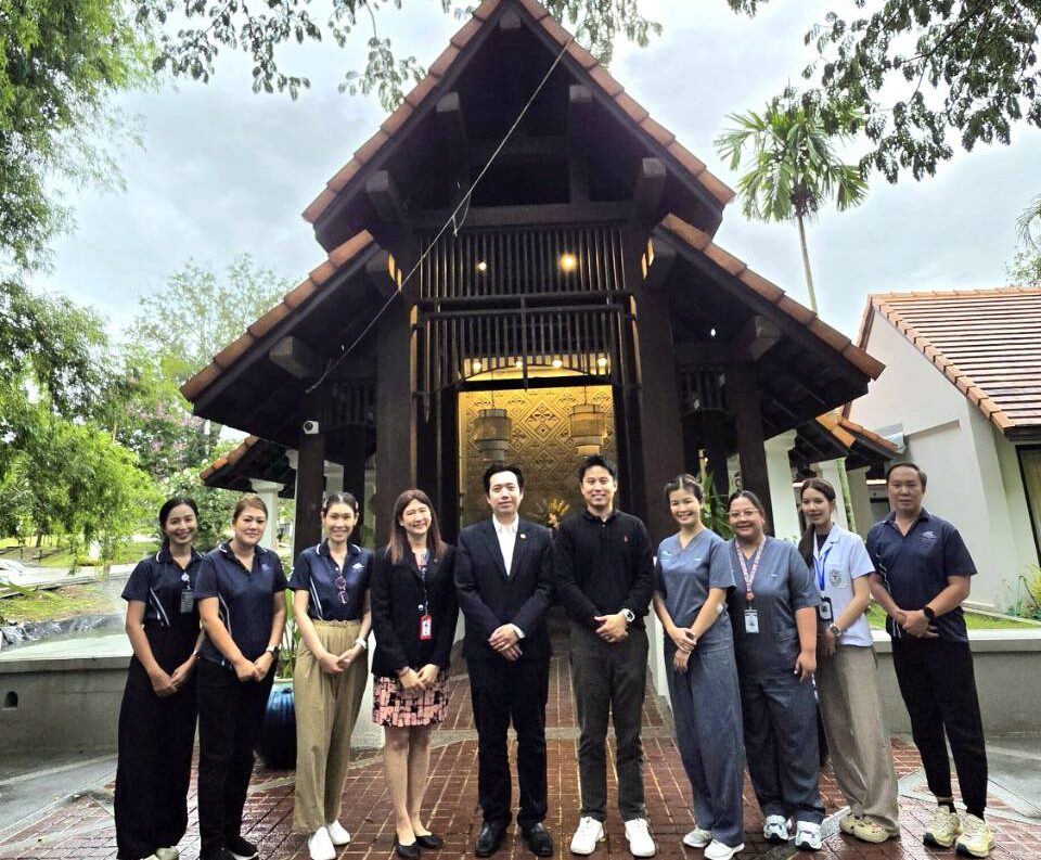 The Hills Rehab Chiang Mai ต้อนรับการตรวจประเมิน AACI Periodic Survey 2 ตอกย้ำมาตรฐานคุณภาพระดับสากลและความปลอดภัยของผู้รับบริการ ศูนย์ฟื้นฟูสมรรถภาพที่ได้รับการรับรองมาตรฐานระดับนานาชาติในจังหวัดเชียงใหม่ เดินหน้าพัฒนาคุณภาพการดูแลด้านการบำบัดการเสพติดและสุขภาพจิตอย่างต่อเนื่อง