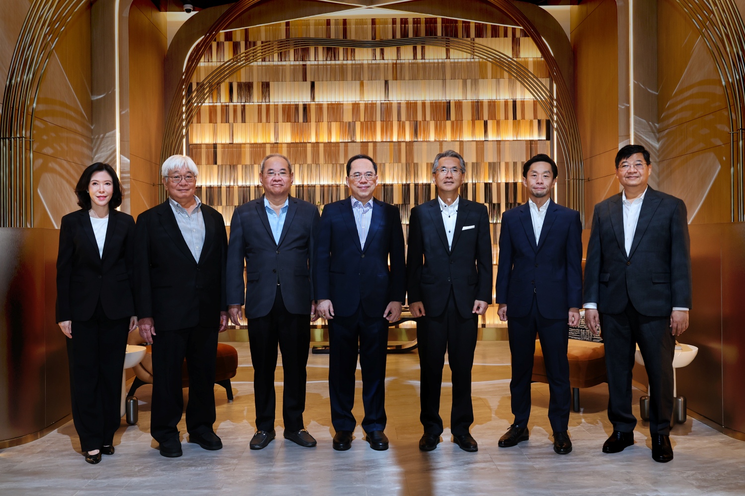 เอพี ไทยแลนด์ ผนึก มิตซูบิชิ เอสเตท  อวดโฉมแฟลกชิป ‘RHYTHM เจริญนคร ไอคอนิค’ มูลค่า 5,000 ล้าน ชูความสำเร็จพลิกโฉมทำเลเจริญนคร ตอกย้ำพันธมิตรธุรกิจที่แข็งแกร่งที่สุดในอสังหาฯ ไทย  