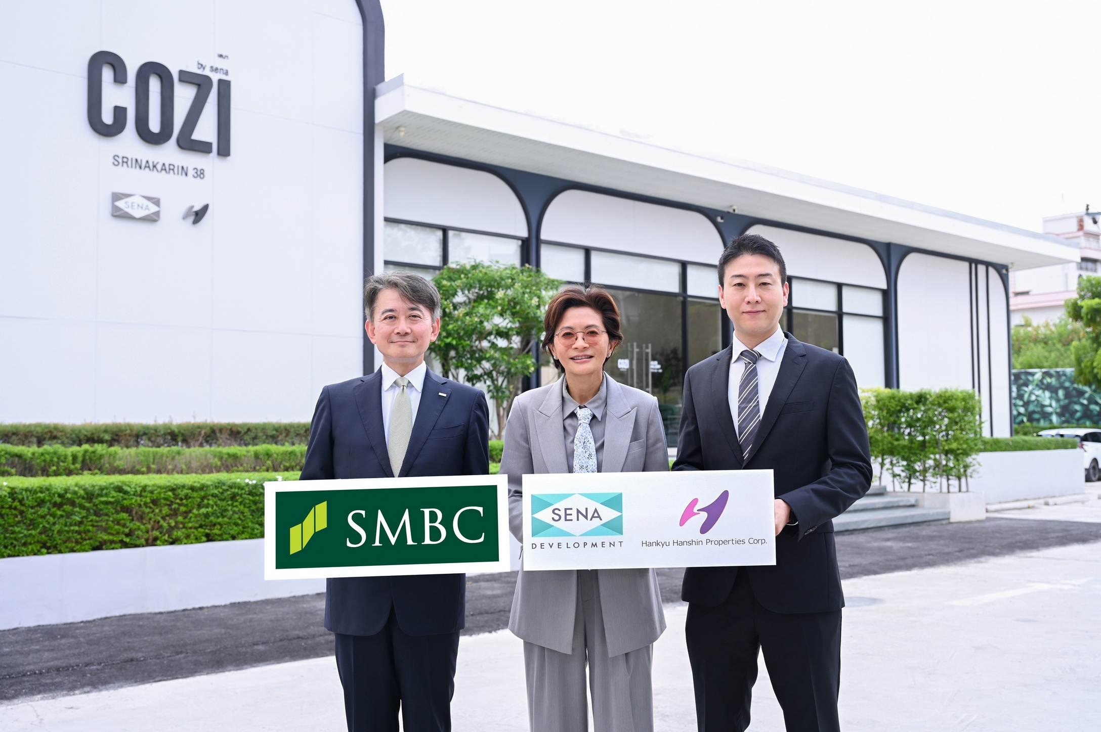 SMBC เชื่อมั่น SENA–Hankyu Hanshin สนับสนุนสินเชื่อ เพื่อพัฒนา 3 คอนโด Low Carbon