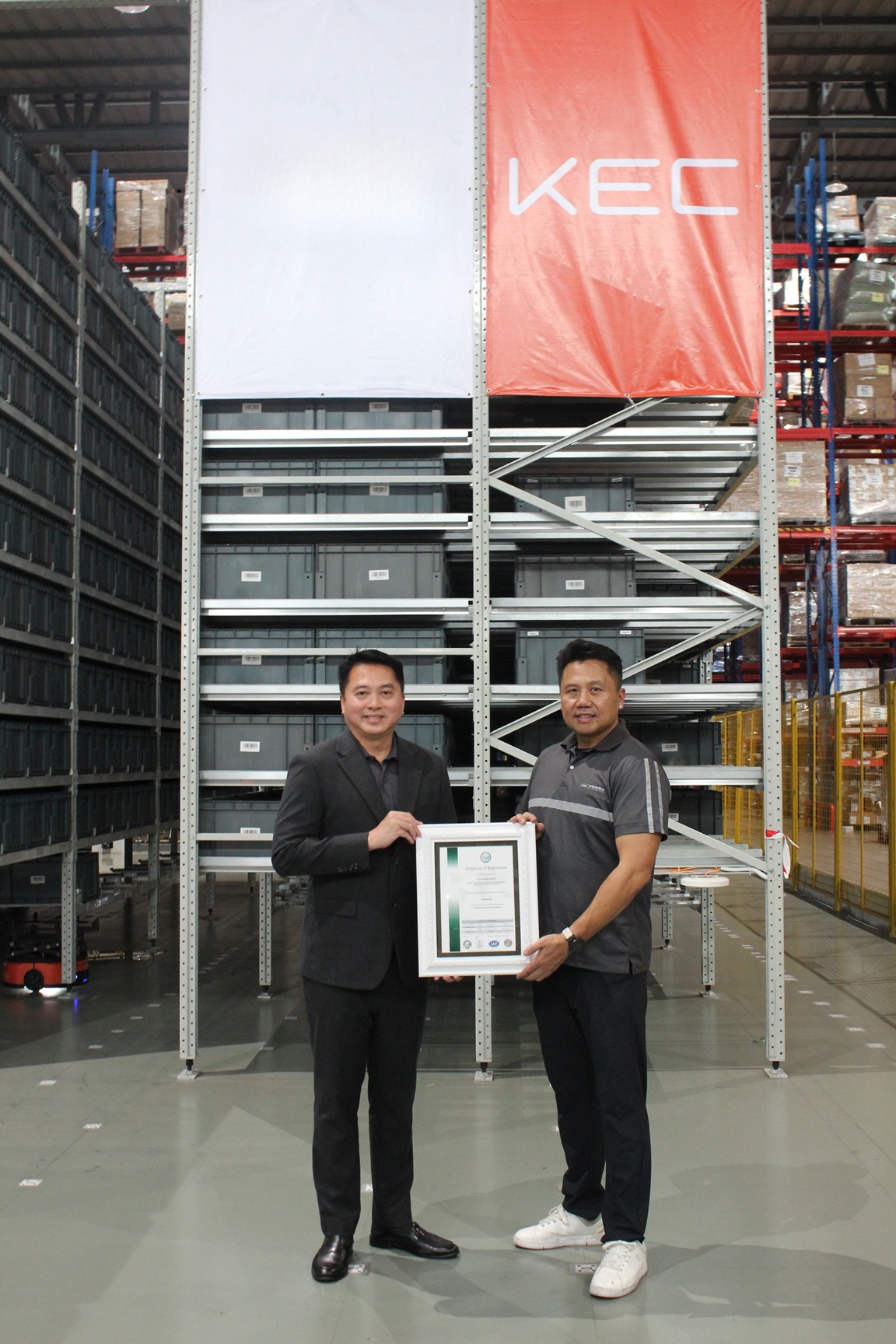 เคอีซี (แบงค็อก) ยกระดับการบริการมาตรฐานงานคลังสินค้า  รับมอบใบรับรอง ISO 9001:2015 ระบบบริหารงานคุณภาพ